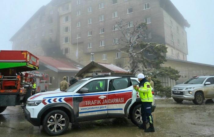 “È andata nel panico e si è lanciata nel vuoto”