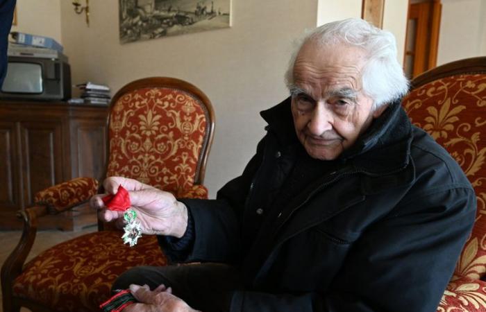 Ha nascosto armi, ha fatto esplodere un treno, ha salvato persone dalle grinfie della Gestapo… Jean Mazet, 101 anni, questo eroe