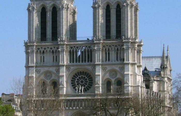 Écommoy. Laboratori di scoperta del cantiere di Notre-Dame de Paris