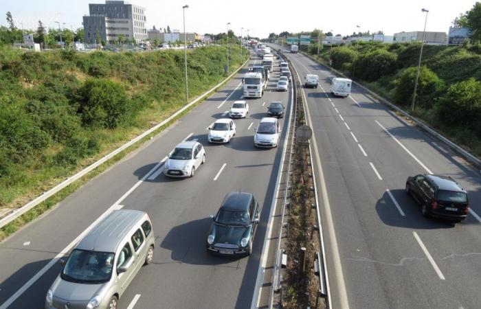 Una perdita di gasolio sulla strada provoca un grave tamponamento, sette persone ferite di cui una gravemente