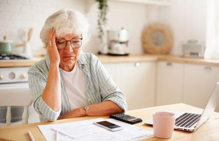 un pensionato trascorre 2 ore al giorno alla ricerca di un praticante