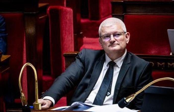 “È una cattiva idea”, reagisce Olivier Falorni, deputato Modem, riguardo alla “frattura” della legge voluta da François Bayrou