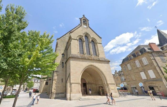 Un uomo nudo con un coltello ucciso dalla polizia in una chiesa di Brive-la-Gaillarde