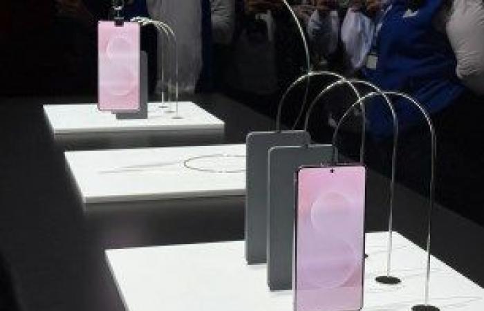 abbiamo visto il “Galaxy Slim” di Samsung