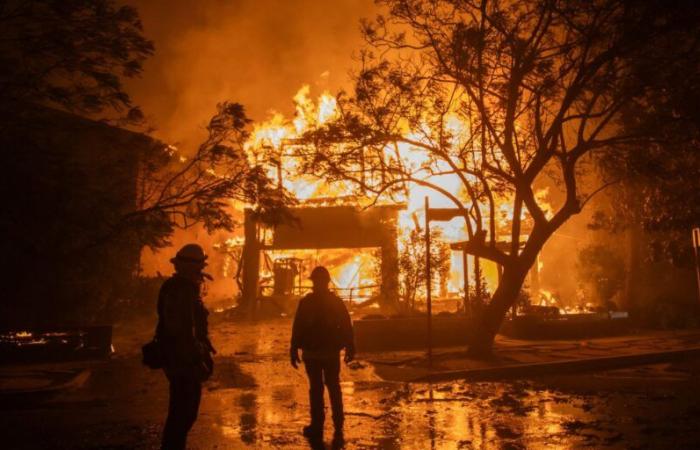 nuovi incendi costringono all’evacuazione decine di migliaia di persone