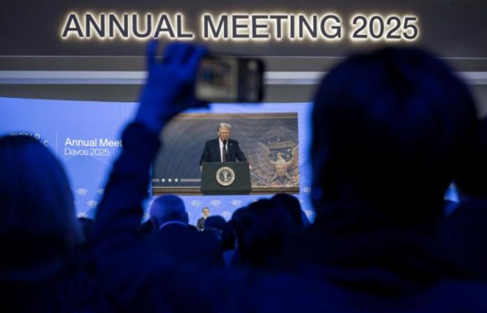 Vieni in America o paga le tasse, dice Trump ai capi riuniti a Davos – 23/01/2025 alle 20:52