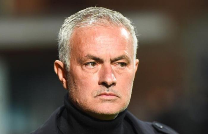 Mourinho supporta Sage and Attacks Textor