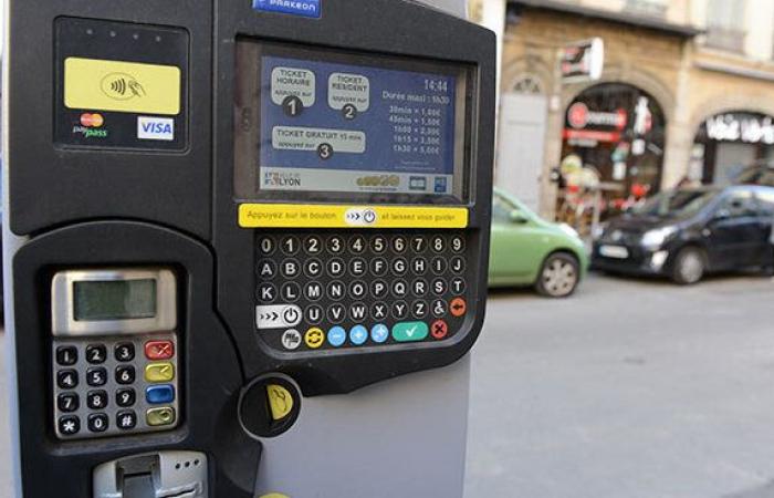 Ebbene no, non sono solo Parigi e Lione a caccia di auto “grandi”!