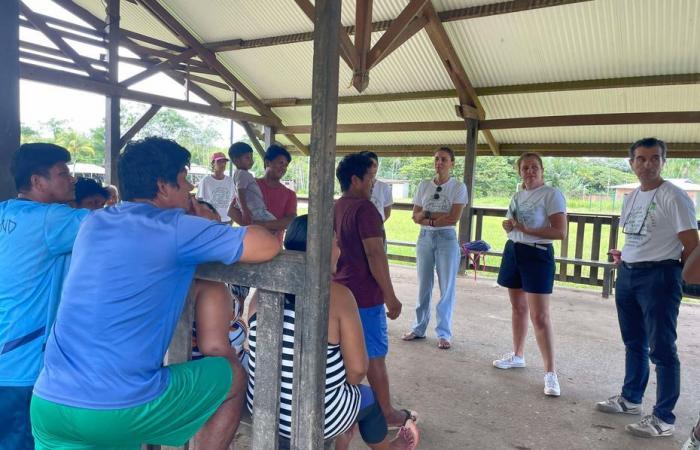 la delicata missione delle badanti nel villaggio dei nativi americani di Trois Manétuviers