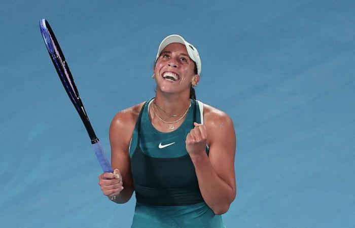 Girandosi, Keys supera Swiatek e affronterà Sabalenka nella finale di Melbourne