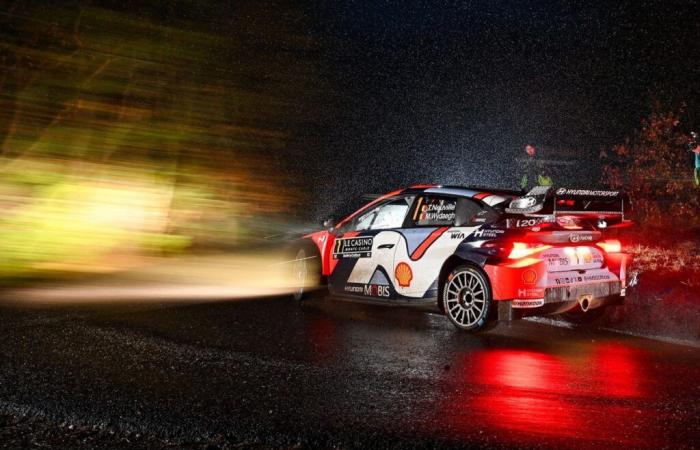 Neuville strappa il vantaggio dopo l’errore di Ogier, Rovanpera lotte