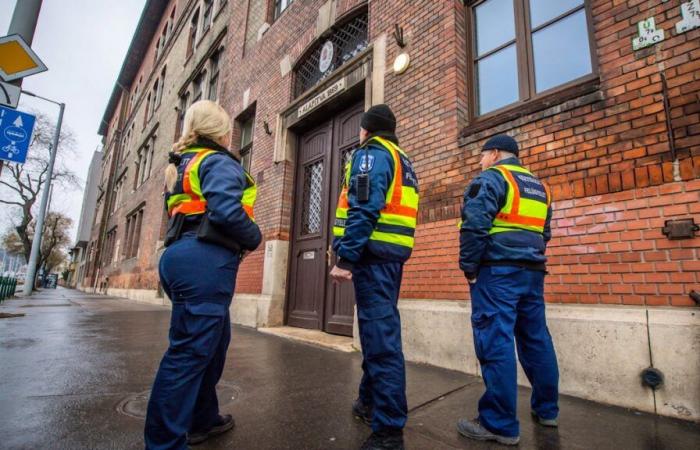 Più di 260 scuole prese di mira dalla minaccia di bombe