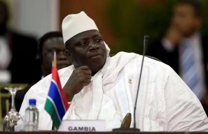 L’ex presidente Yahya Jammeh annuncia il suo ritorno in Gambia: “Sto tornando”