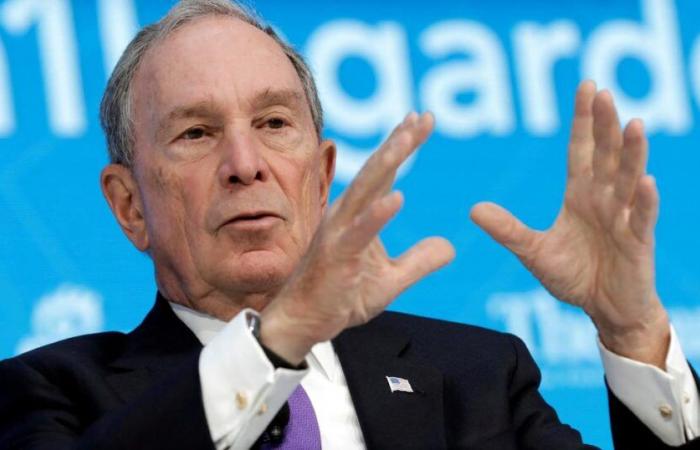 Il miliardario Bloomberg promette di pagare il conto se Trump si ritira