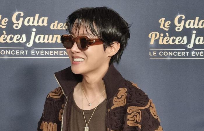 J-Hope dei BTS offre alla Francia il suo grande ritorno sul palco dello Yellow Pieces Gala