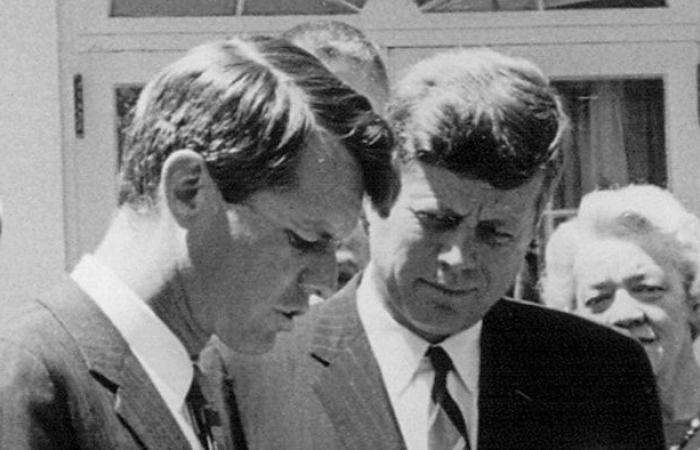 Trump ordina la declassificazione di tutti i documenti relativi all’assassinio di John F. Kennedy