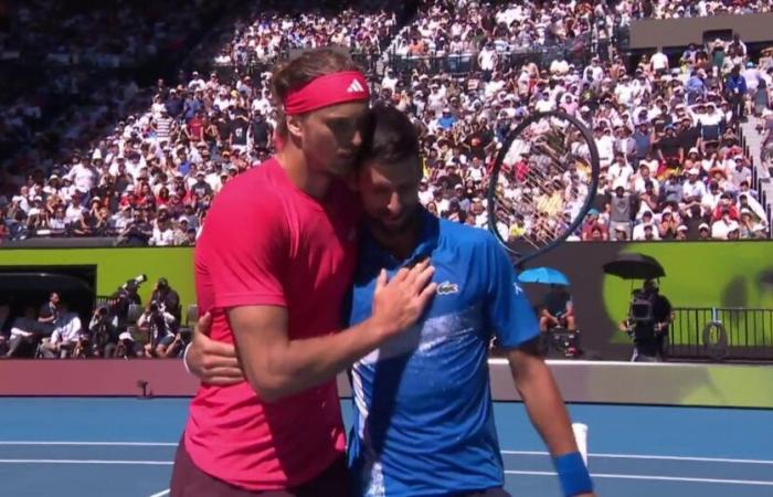 Open d’Australia | Un grosso errore, un abbandono, dei fischi: il finale terribile del 1° set di Djokovic contro Zverev – Tennis Video