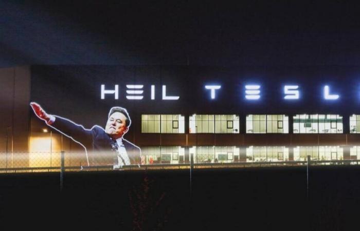 In Germania, la salvezza nazista di Elon Musk proiettava su una fabbrica di Tesla – Liberation