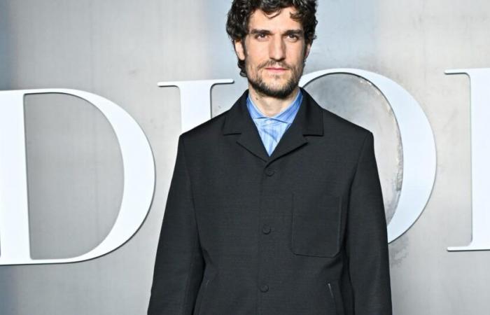 Louis Garrel, Kate Moss, Amanda Lear … l’incredibile prima fila dello spettacolo di uomini di Dior a Parigi