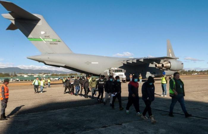 Due aerei militari atterrano in Guatemala … Prima ondata di espulsioni dell’era Trump