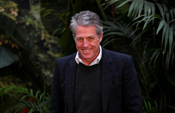 Hugh Grant chiede che la polizia indaghi sui diari del gruppo di Rupert Murdoch dopo l’accordo siglato con il principe Harry