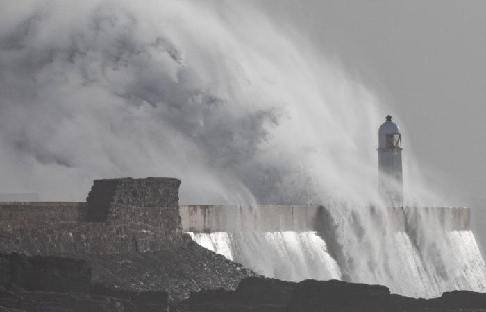 La “bomba ciclonica” Éowyn ha colpito l’Irlanda e il Regno Unito prima di arrivare in Francia