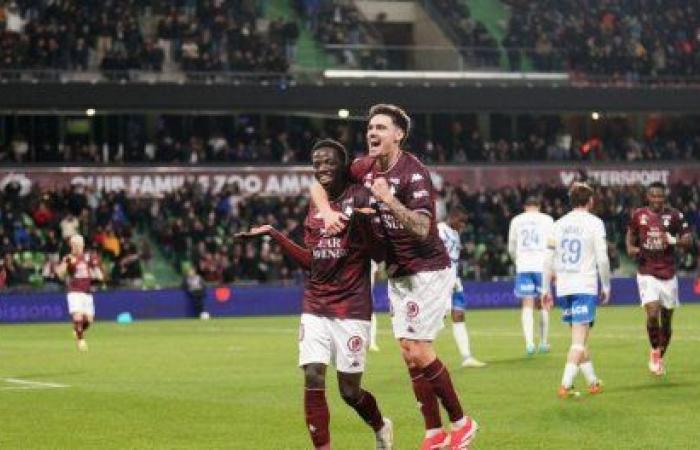 Metz mette pressione su Lorient, Martigues celebra il suo primo a casa