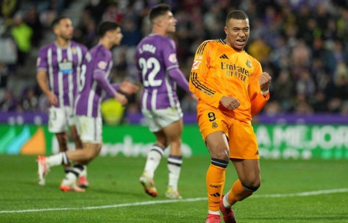 Kylian Mbappé segna la sua prima tripletta in una maglia del Real Madrid contro Valladolid