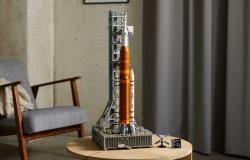 LEGO 10341 NASA ArtRivelato il sistema di lancio spaziale a emissioni