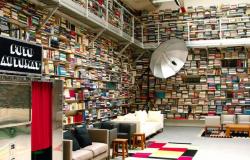 Questa incredibile libreria poco conosciuta ha l’intera collezione di libri d’arte di un famoso stilista: Paris ZigZag