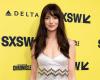 Anne Hathaway ha dovuto baciare una dozzina di attori per un “test di chimica” durante un casting