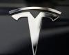 Tesla registra un calo del fatturato maggiore del previsto e anticipa il lancio dei suoi nuovi veicoli