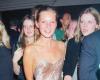 L’abito trasparente di Kate Moss è stato venduto a caro prezzo