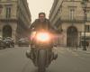 Tom Cruise è a Parigi per le riprese di “Mission Impossible” 8 e ricomincia gli inseguimenti