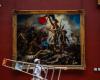 IN FOTO – Al Louvre, “La Libertà che guida il popolo” si rinnova e ritrova i suoi colori