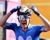 Giro: Pelayo Sanchez vince in volata davanti a Julian Alaphilippe nella 6a tappa