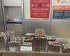 Valigie piene di sigarette sequestrate all’aeroporto di Ginevra
