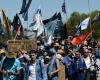 “Dobbiamo tornare indietro”… migliaia di manifestanti si radunano contro il progetto del mega bacino a Puy-de-Dôme