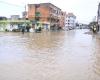 Abidjan sott’acqua ieri: diversi quartieri e strade bloccati dall’acqua