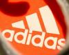 Adidas sta indagando su un massiccio caso di presunta corruzione in Cina, afferma il FT