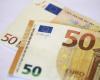 Il dollaro resta forte, l’incertezza politica indebolisce l’euro