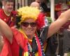 “Siamo così sexy”: i tifosi belgi creano l’atmosfera nelle strade di Francoforte