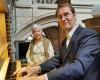 Insegnante di musica in un college, è anche organista della Cattedrale di Sées