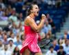 La favorita di Wimbledon Aryna Sabalenka si ritira dal torneo