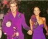 David e Victoria Beckham posano nei loro abiti da sposa 25 anni dopo