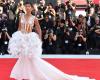 Taylor
      Russell
      conferma
      il
      suo
      status
      di
      icona
      della
      moda
      con
      look
      da
      urlo