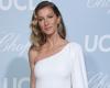 Gisele Bündchen (44 anni) scatenata in un mini bikini leopardato, mette in mostra il suo corpo abbronzato e ultra-guainato