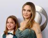 Angelina Jolie rivela il tatuaggio abbinato che ha con la figlia Vivienne | Angelina Jolie, Tatuaggio, Vivienne Jolie-Pitt