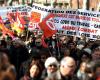 stipendi, pensioni… partono i primi cortei di manifestanti, seguite la nostra diretta