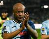 Calcio – L1: André Ayew prolunga l’avventura all’HAC e svela contemporaneamente la terza maglia